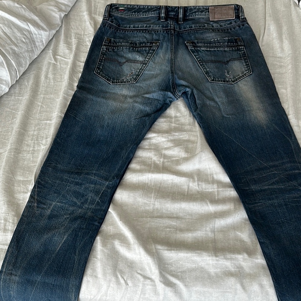 Diesel Jeans Blue Straight-Leg Jeans with Vintage Fading Krayver cut